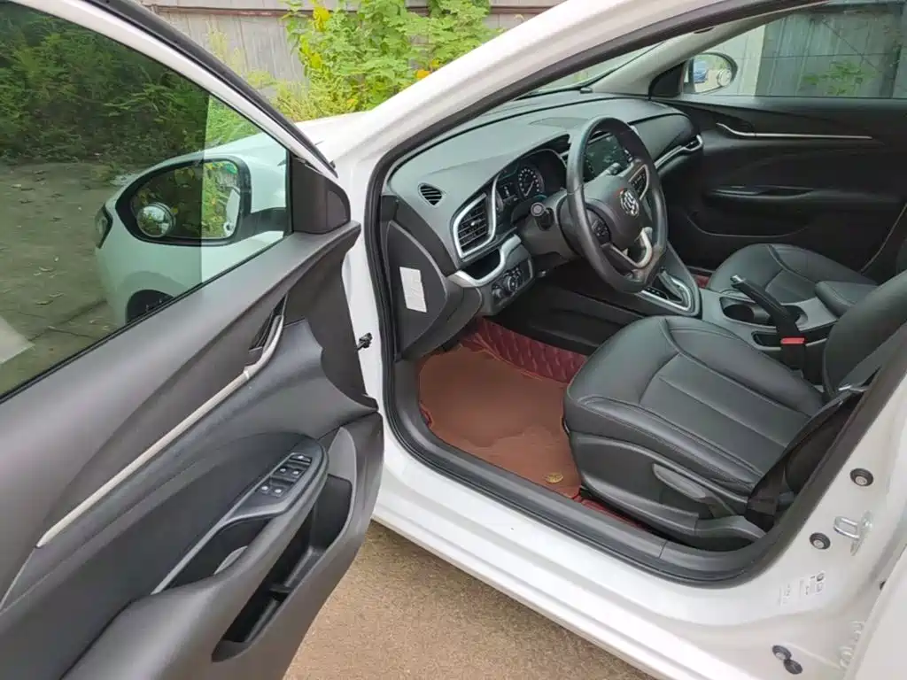 Buick Excelle — миниатюра 16