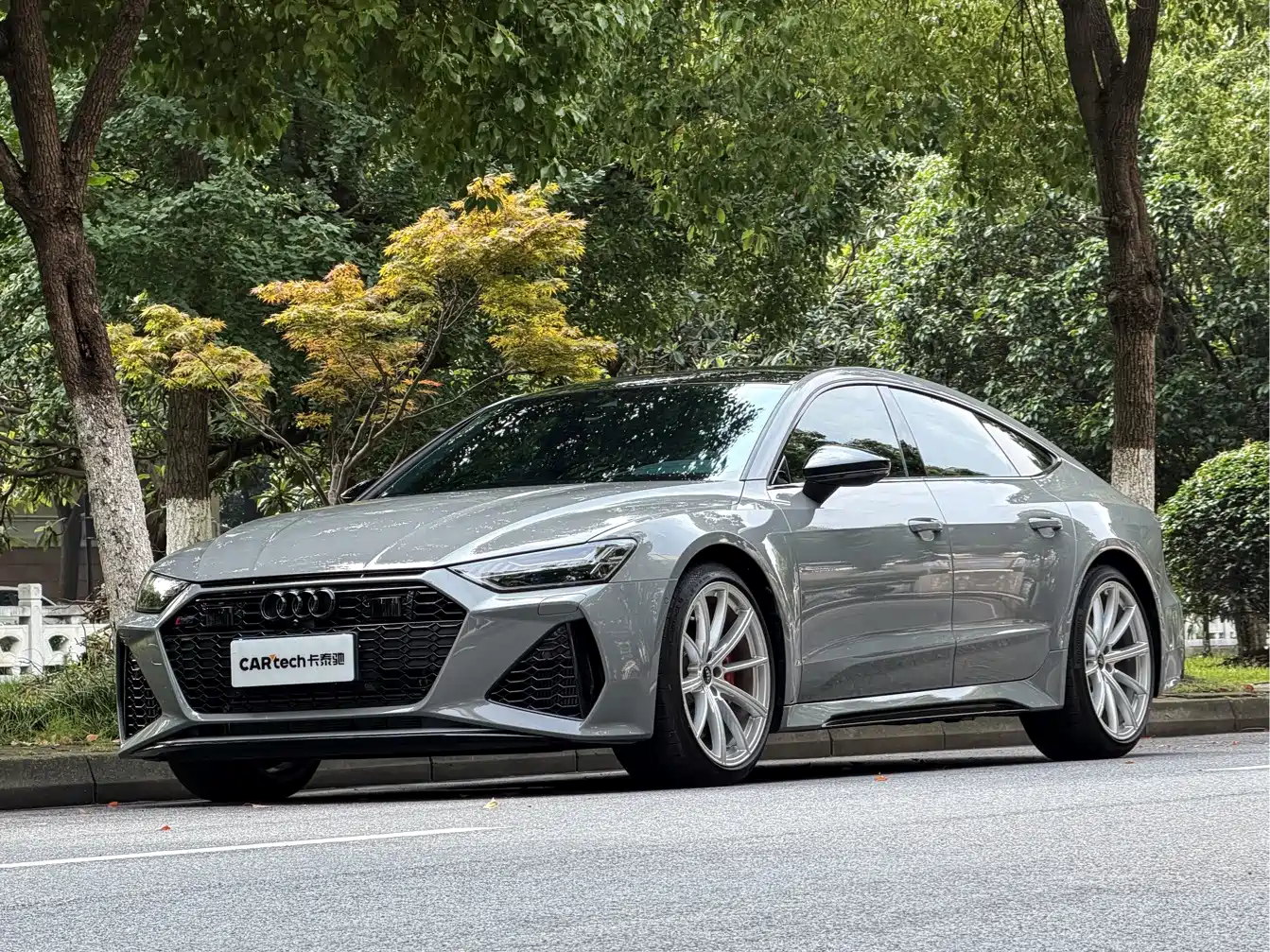 奥迪RS 7 2024款 RS 7 4.0T Sportback performance 2025