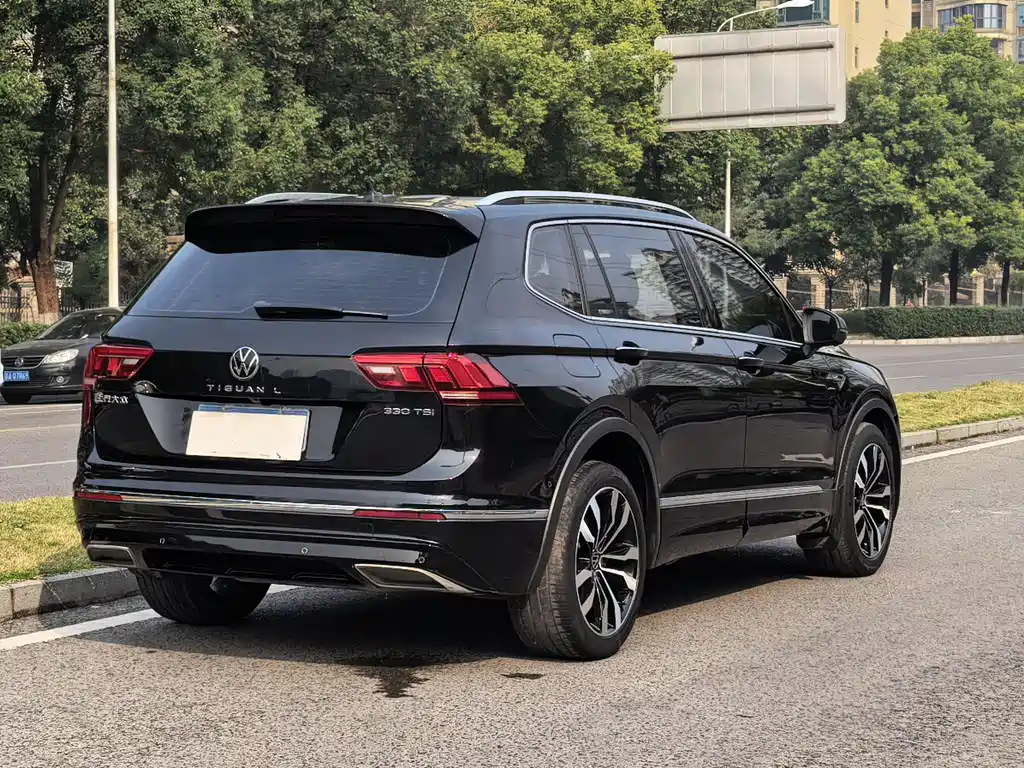 Volkswagen Tiguan L L 2021 330TSI AT R-Line