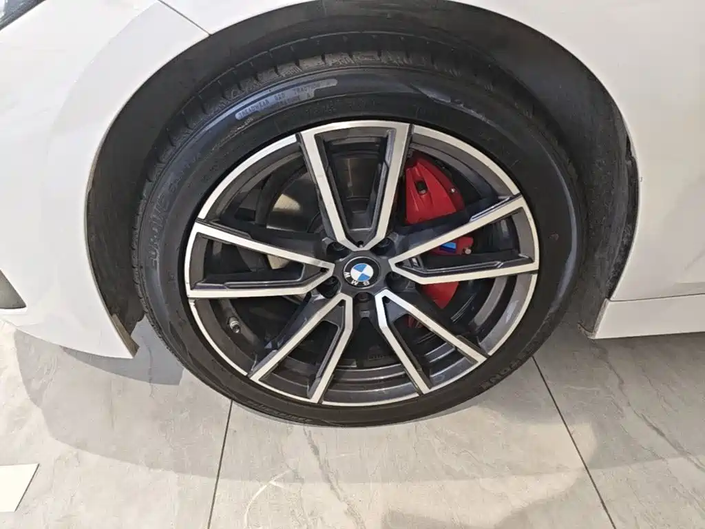 BMW 3 Series — миниатюра 23