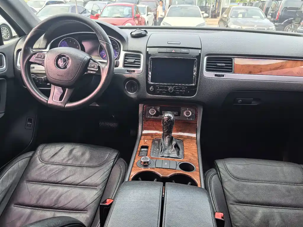 Volkswagen Touareg — миниатюра 17