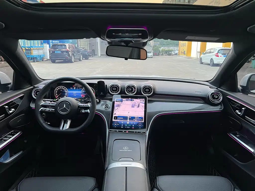 Mercedes-Benz C-Class — миниатюра 7