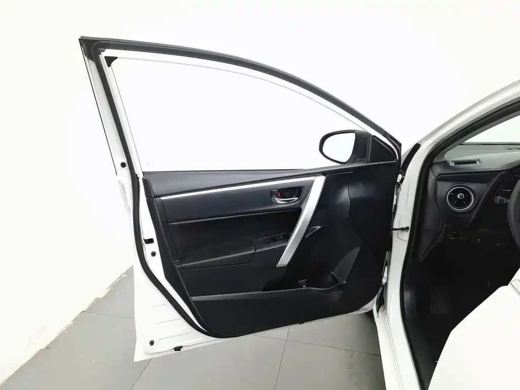 Toyota Corolla — миниатюра 8