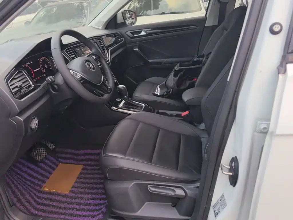 Volkswagen T-Roc — миниатюра 15