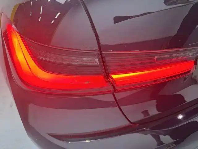 BMW 3 Series — миниатюра 17