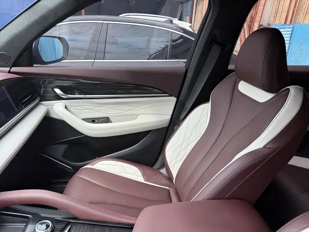 Geely Xingyue L — миниатюра 3