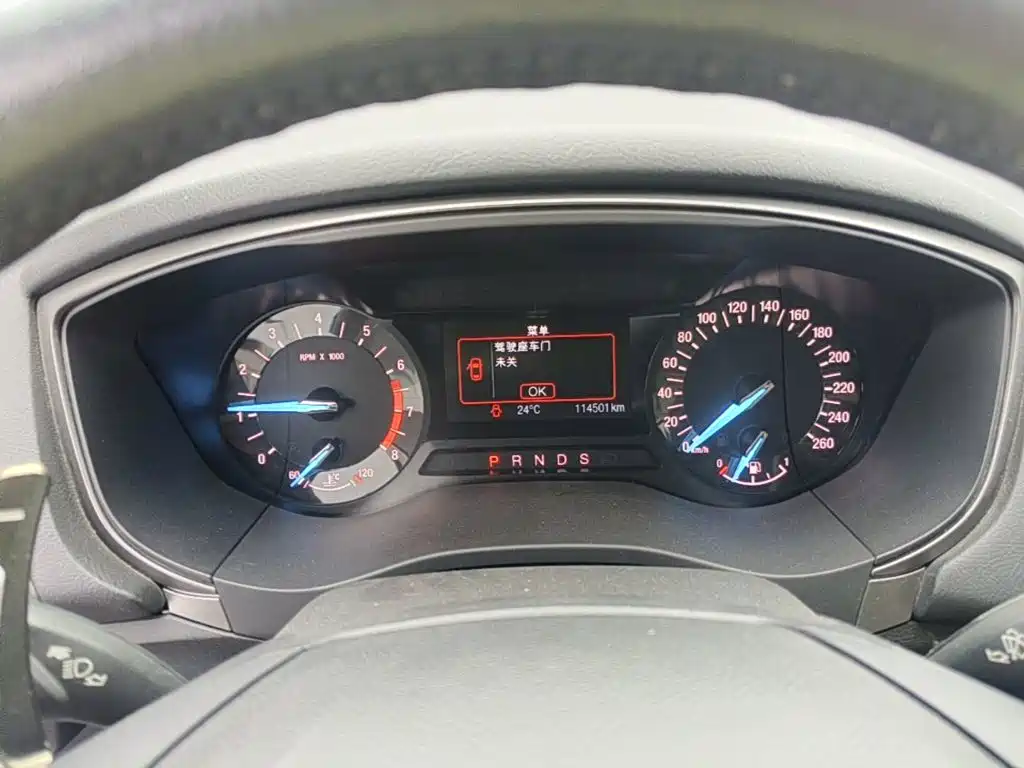 Ford Mondeo — миниатюра 12