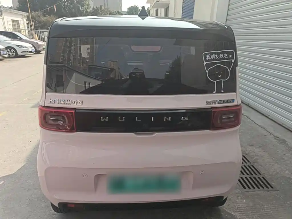 Wuling MINIEV — миниатюра 6