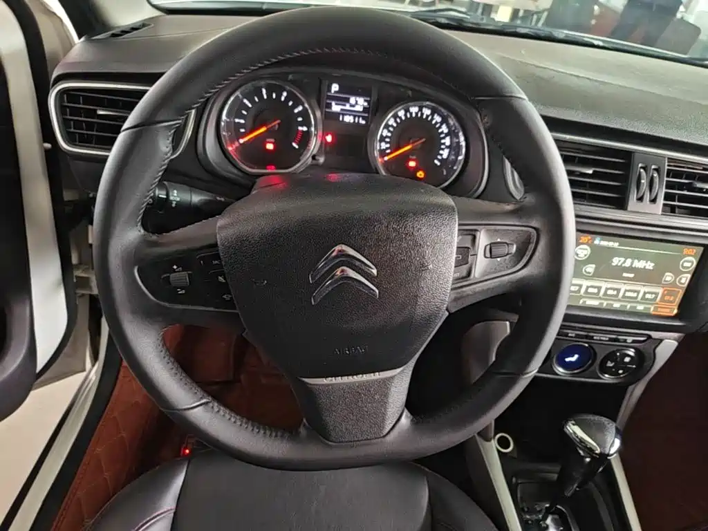 Citroen C3-XR — миниатюра 11
