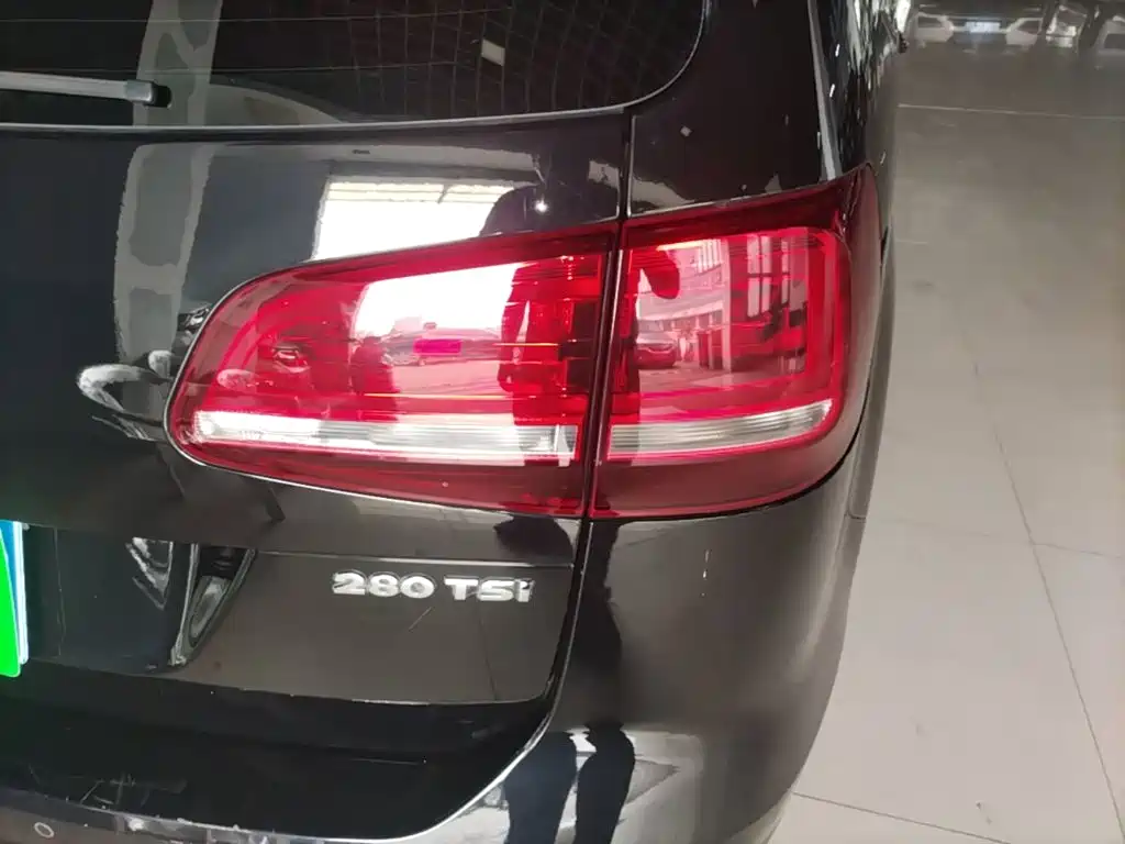 Volkswagen Sharan — миниатюра 8