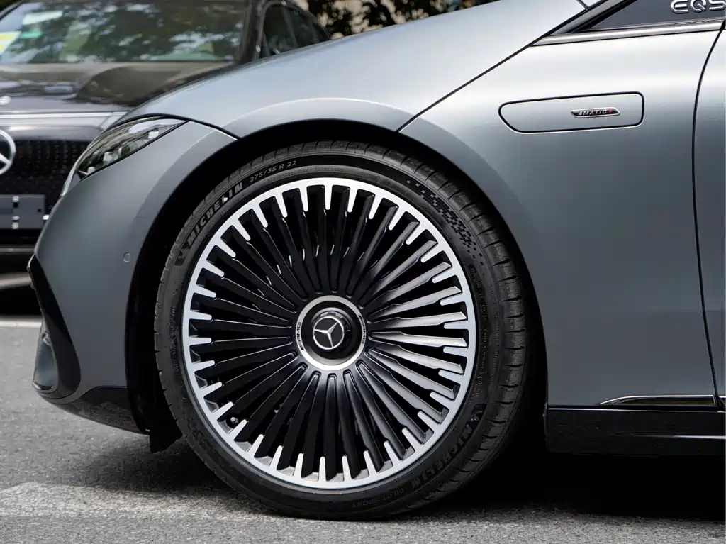Mercedes-Benz EQS AMG — миниатюра 6