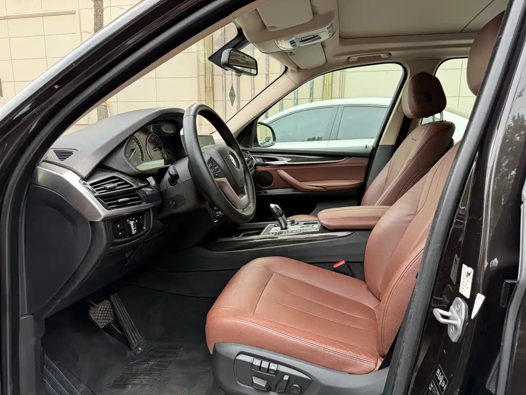 BMW X5 2014 xDrive35i Lead