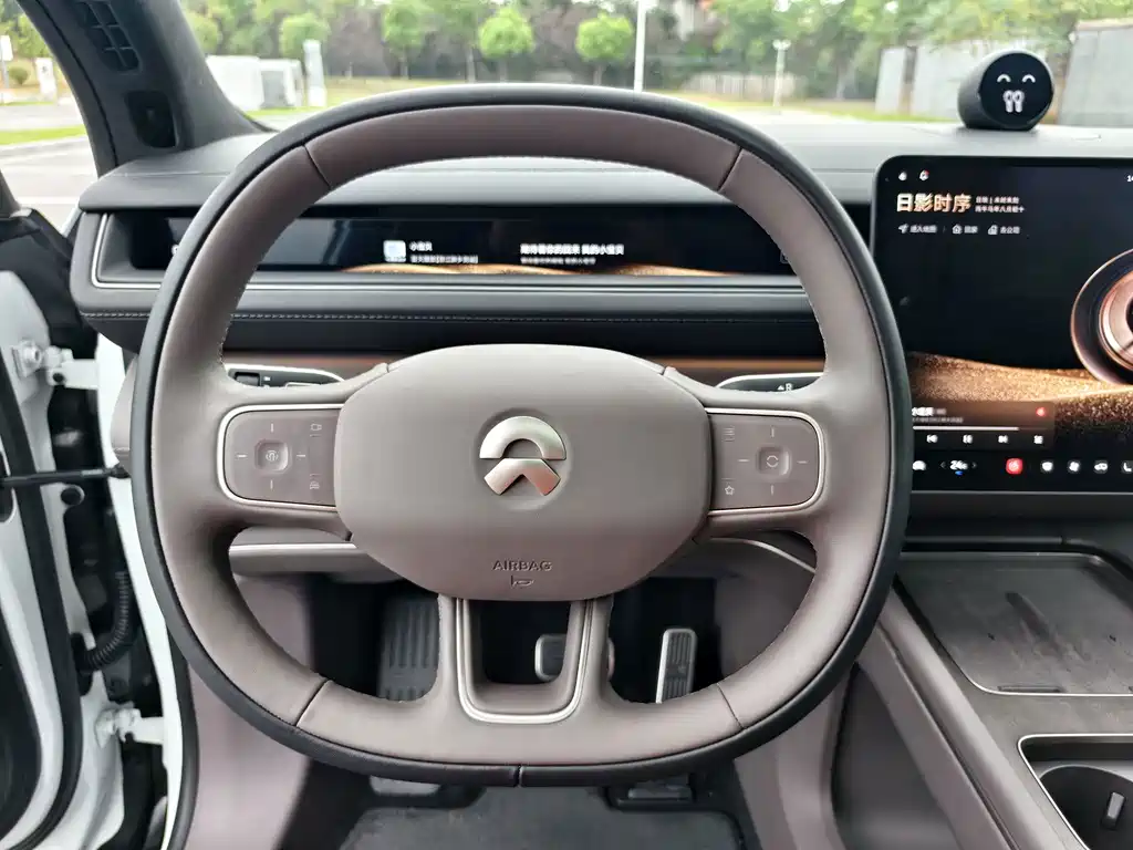 NIO ES8 — миниатюра 14