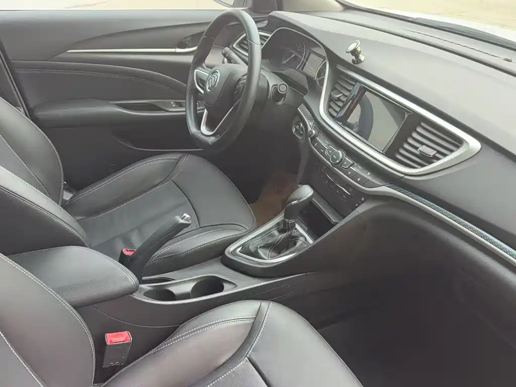 Buick Excelle — миниатюра 4