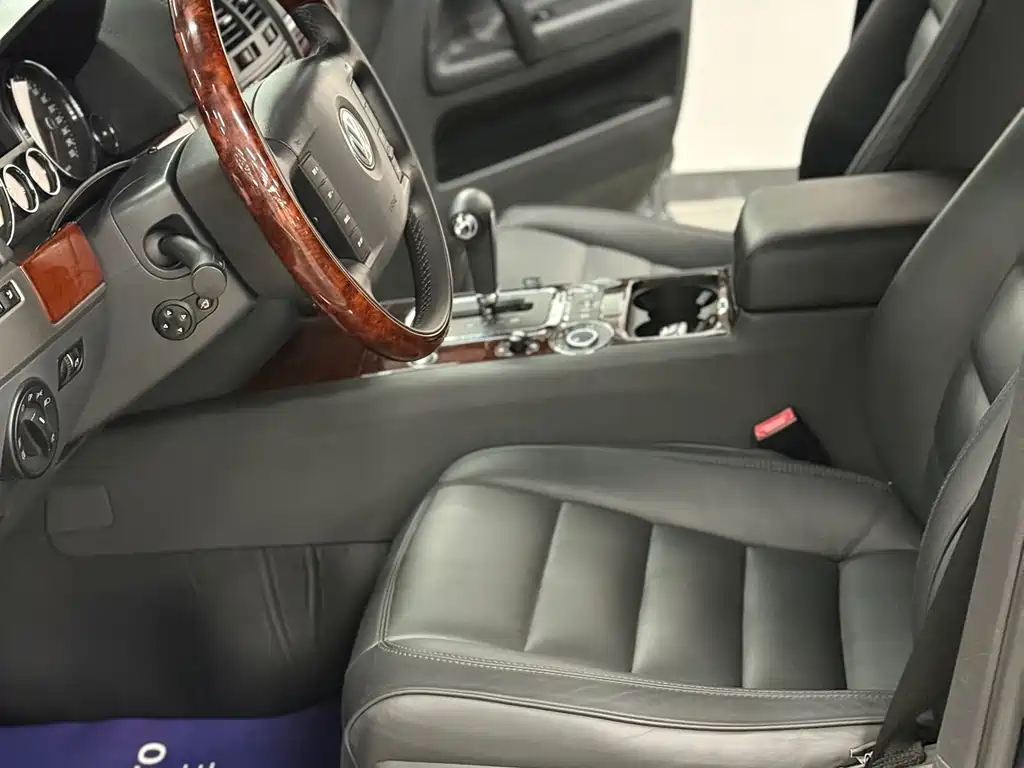 Volkswagen Touareg 05 4.2 V8