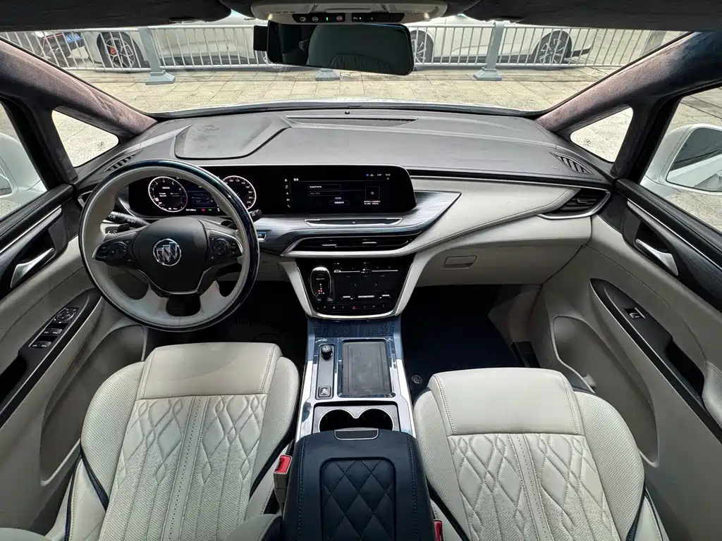 Buick GL8 — миниатюра 11