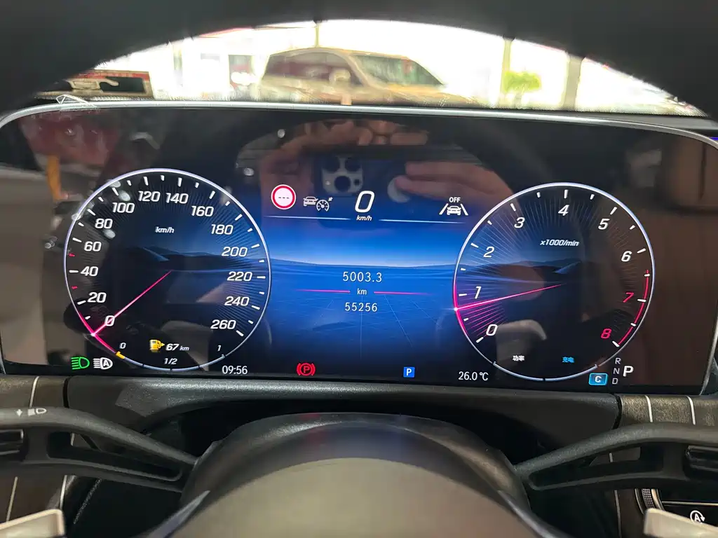 Mercedes-Benz E-Class — миниатюра 18