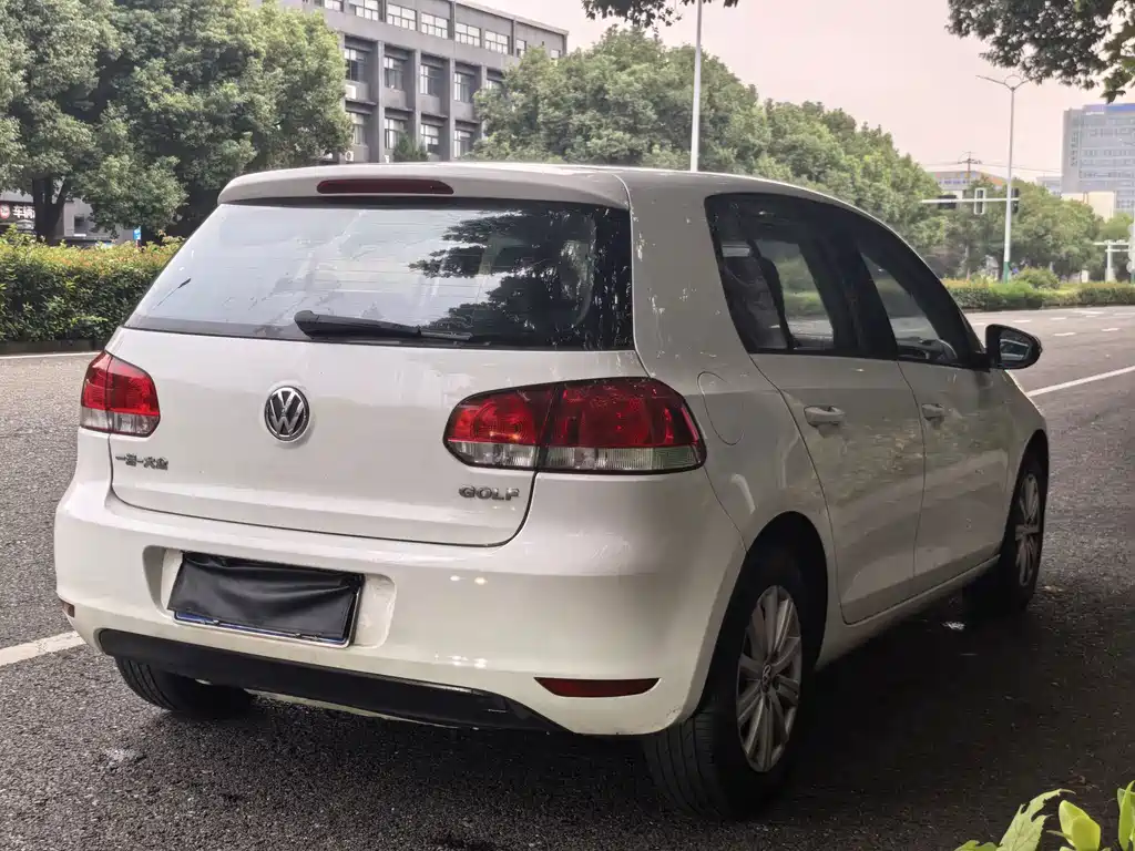 Volkswagen Golf — миниатюра 4