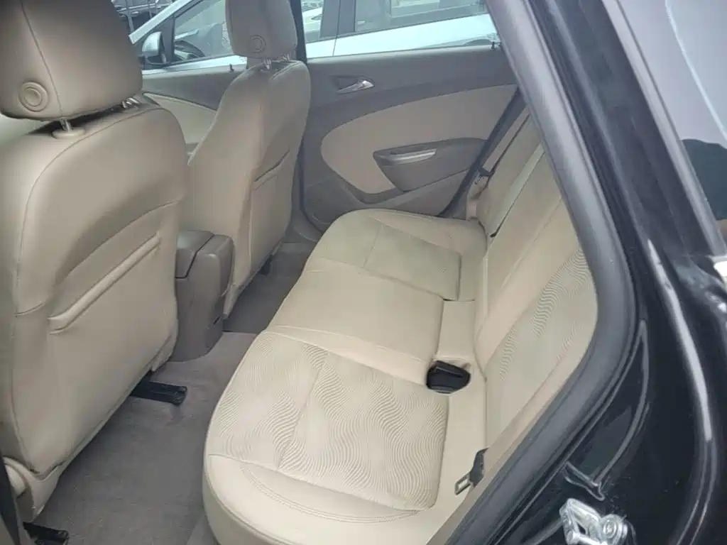 Buick Excelle — миниатюра 17
