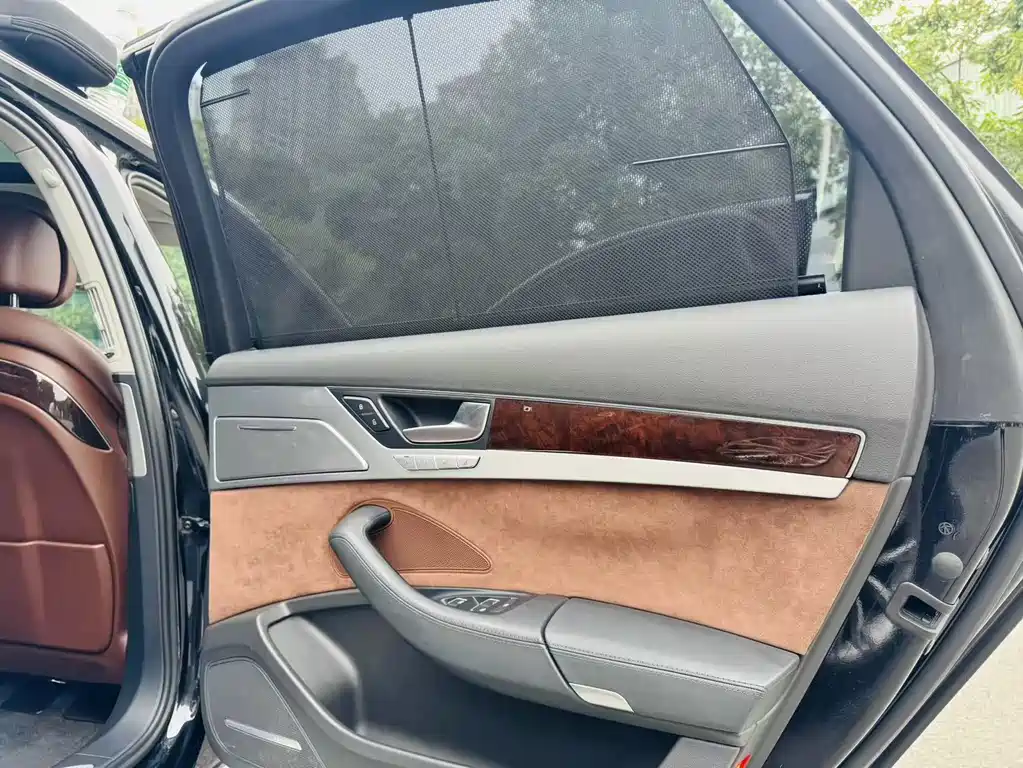 Audi A8 — миниатюра 17