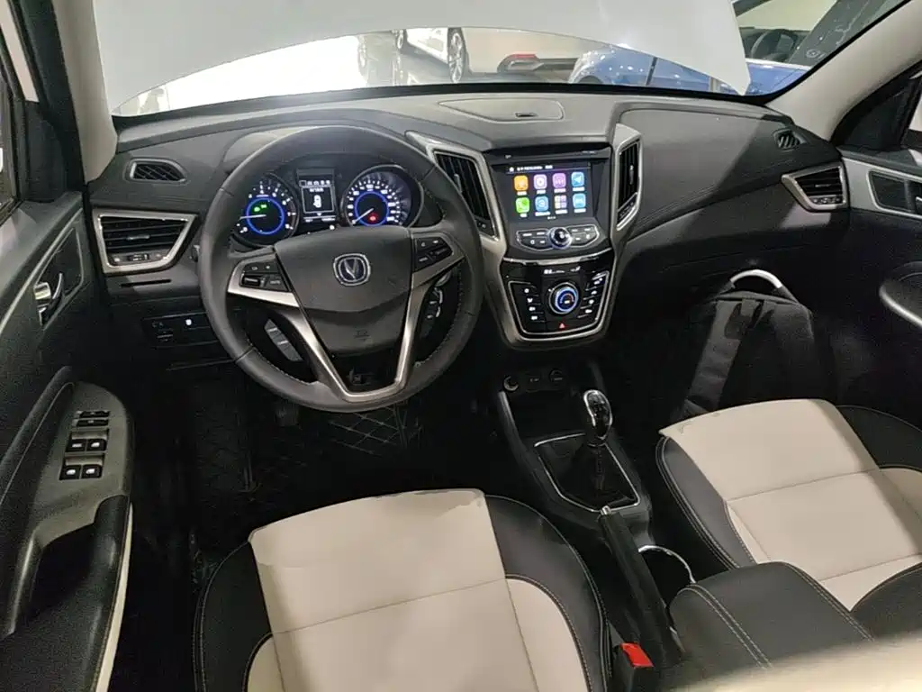Changan CS35 — миниатюра 10