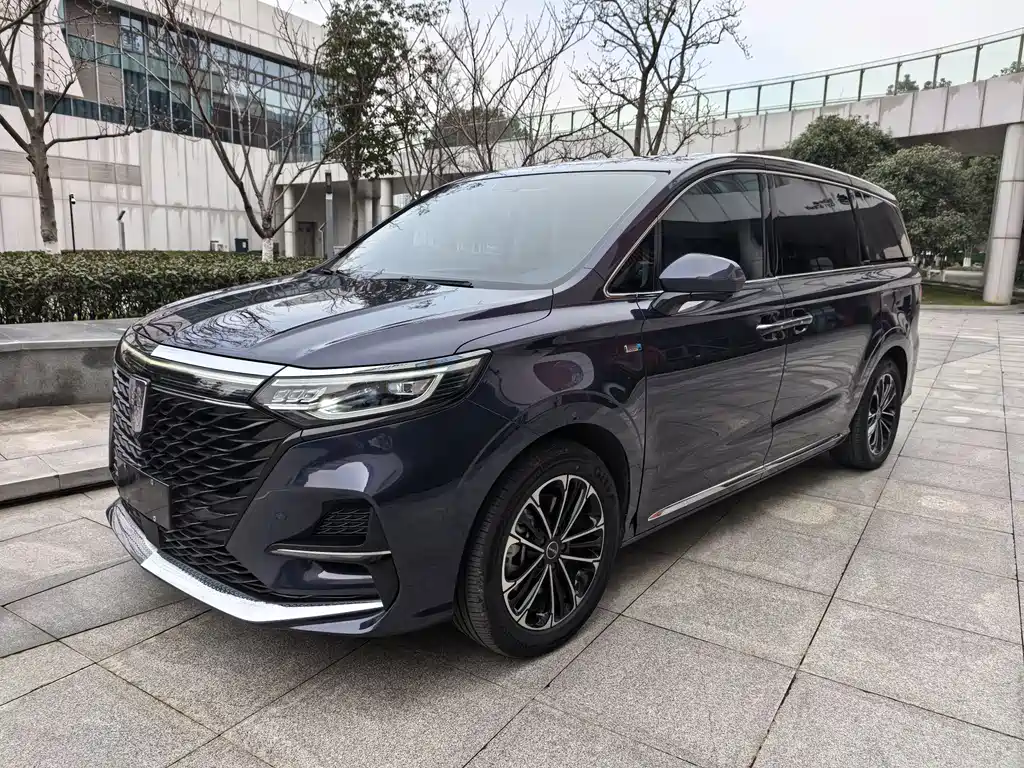 ROEWE IMAX8