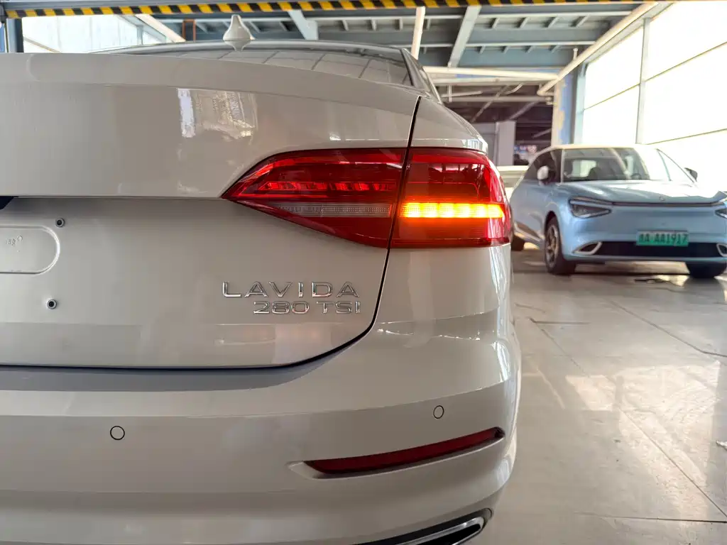 Volkswagen Lavida — миниатюра 20