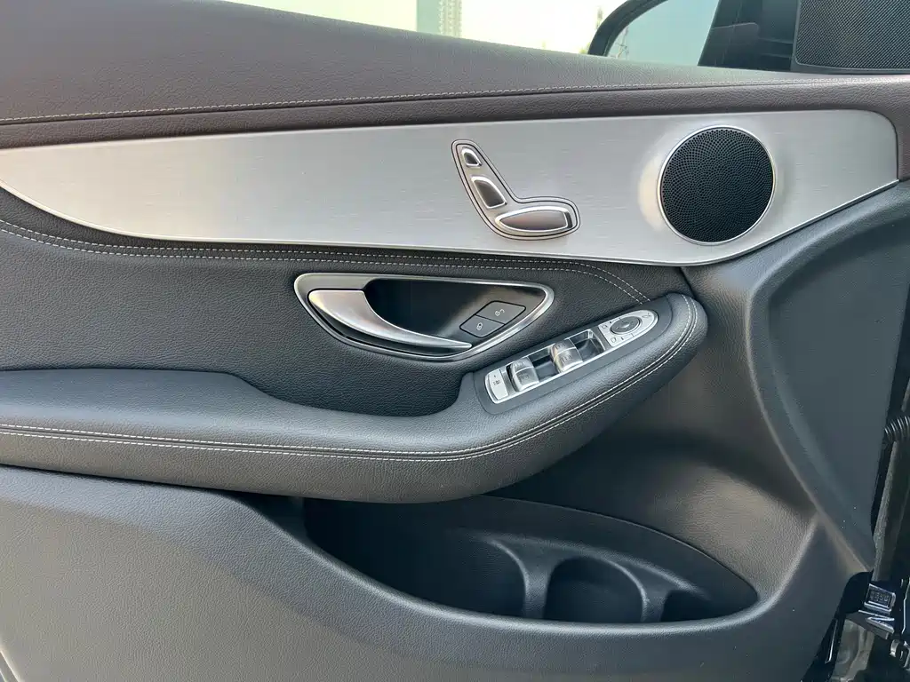 Mercedes-Benz GLC — миниатюра 17