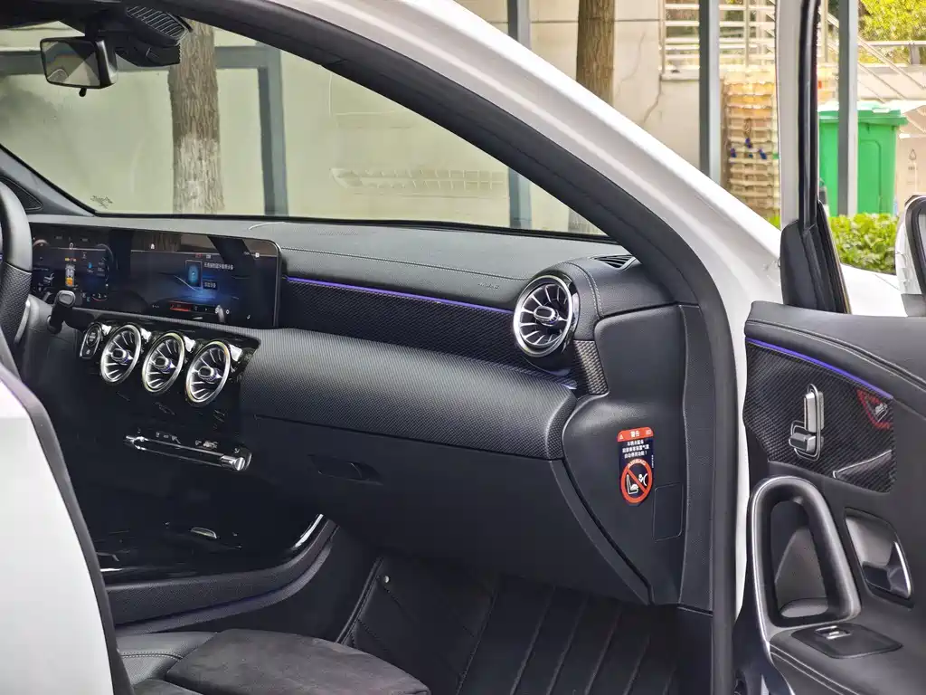 Mercedes-Benz A-Class — миниатюра 9