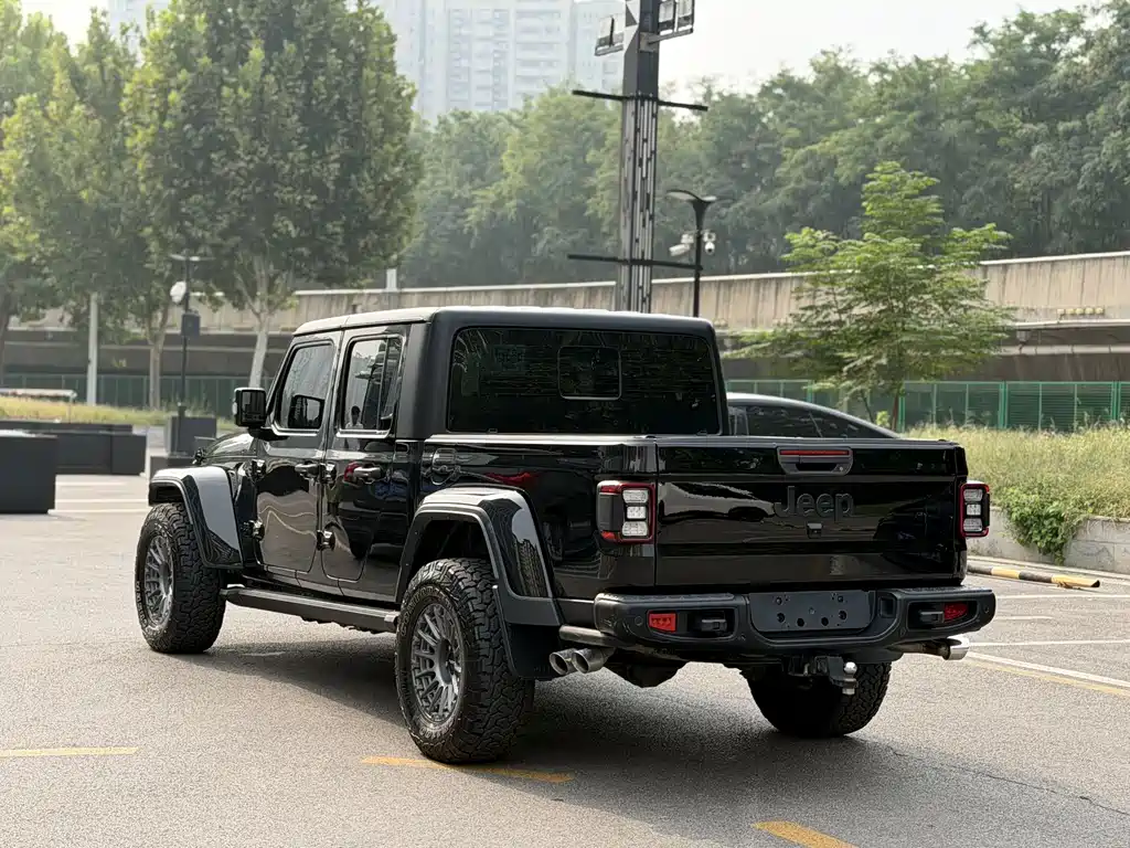 Jeep Gladiator — миниатюра 13