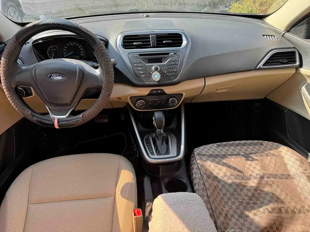 Ford Escort — миниатюра 4