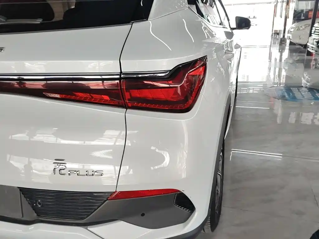 BYD Yuan Plus — миниатюра 8