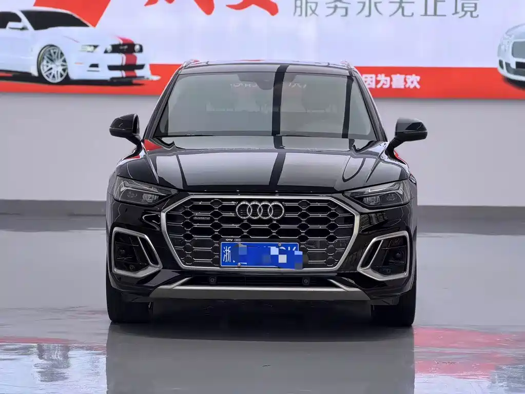 Audi Q5L — миниатюра 2