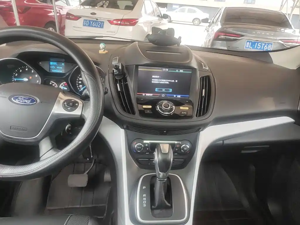 Ford Kuga — миниатюра 13