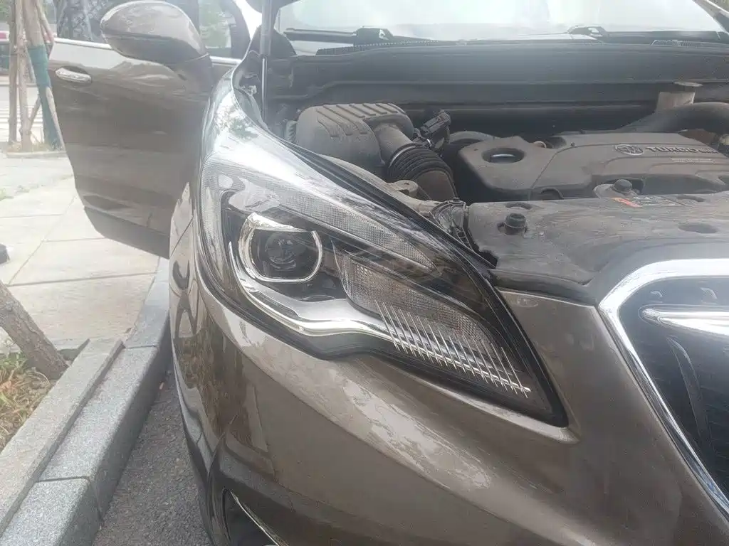 Buick Envision Plus — миниатюра 7
