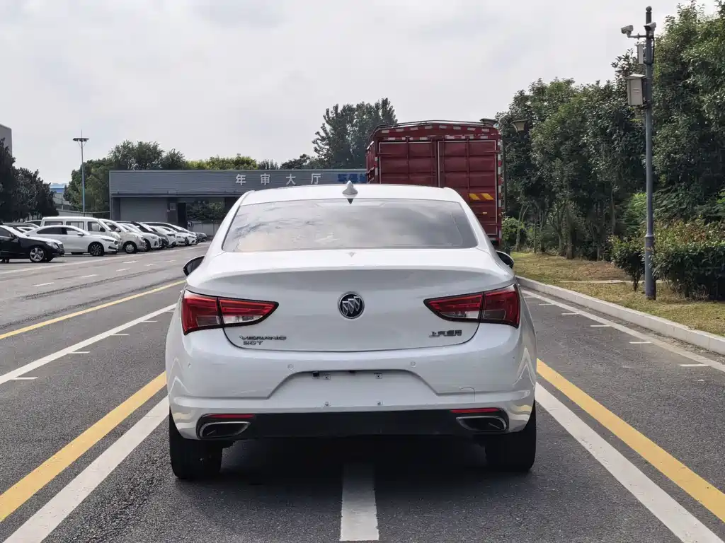 Buick Verano — миниатюра 7