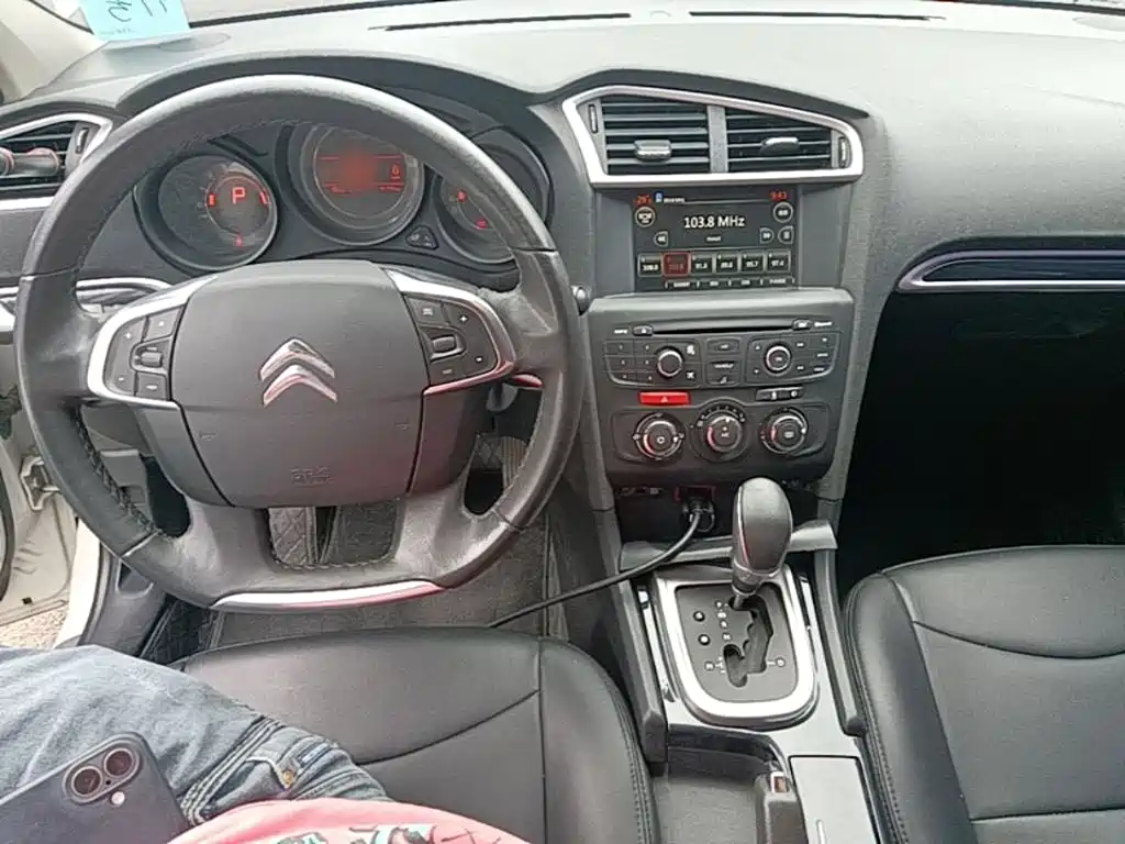 Citroen C4L — миниатюра 10