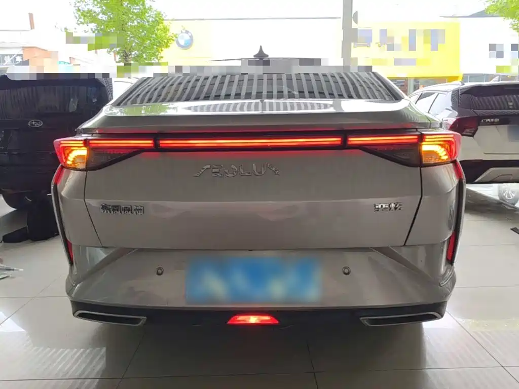 Aeolus Yixuan — миниатюра 6