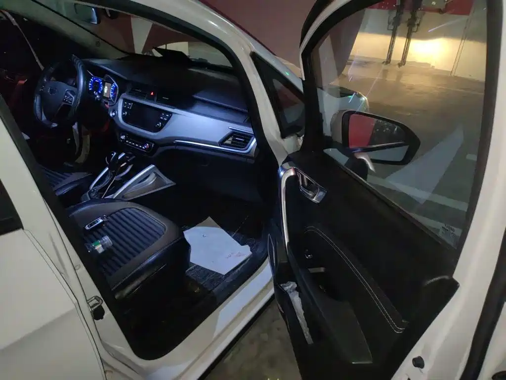 Geely Vision X3 — миниатюра 19
