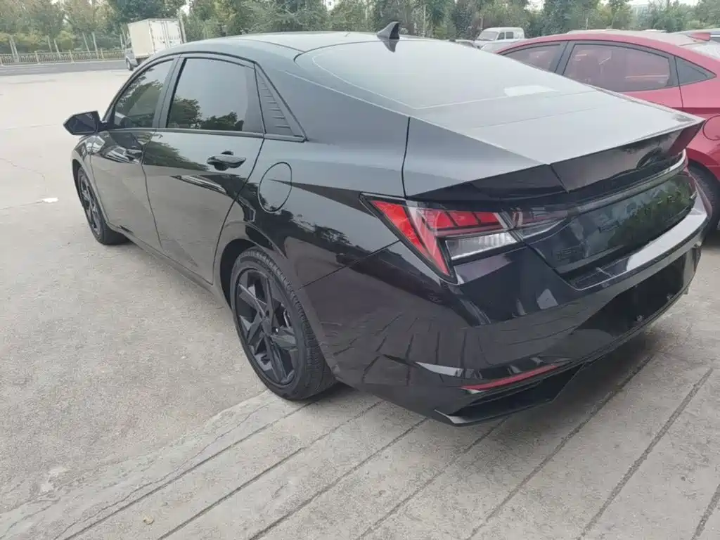 Hyundai Elantra — миниатюра 5