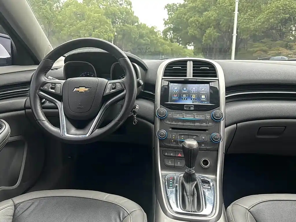 Chevrolet Malibu — миниатюра 12