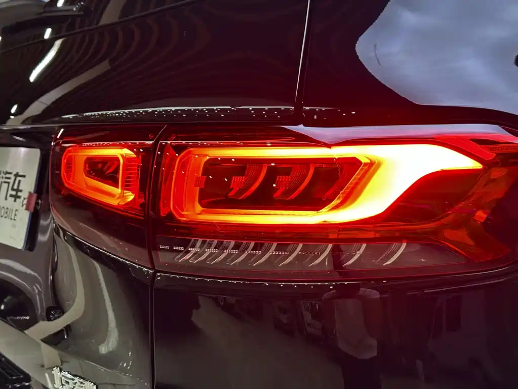 Mercedes-Benz GLB 2023 GLB 220
