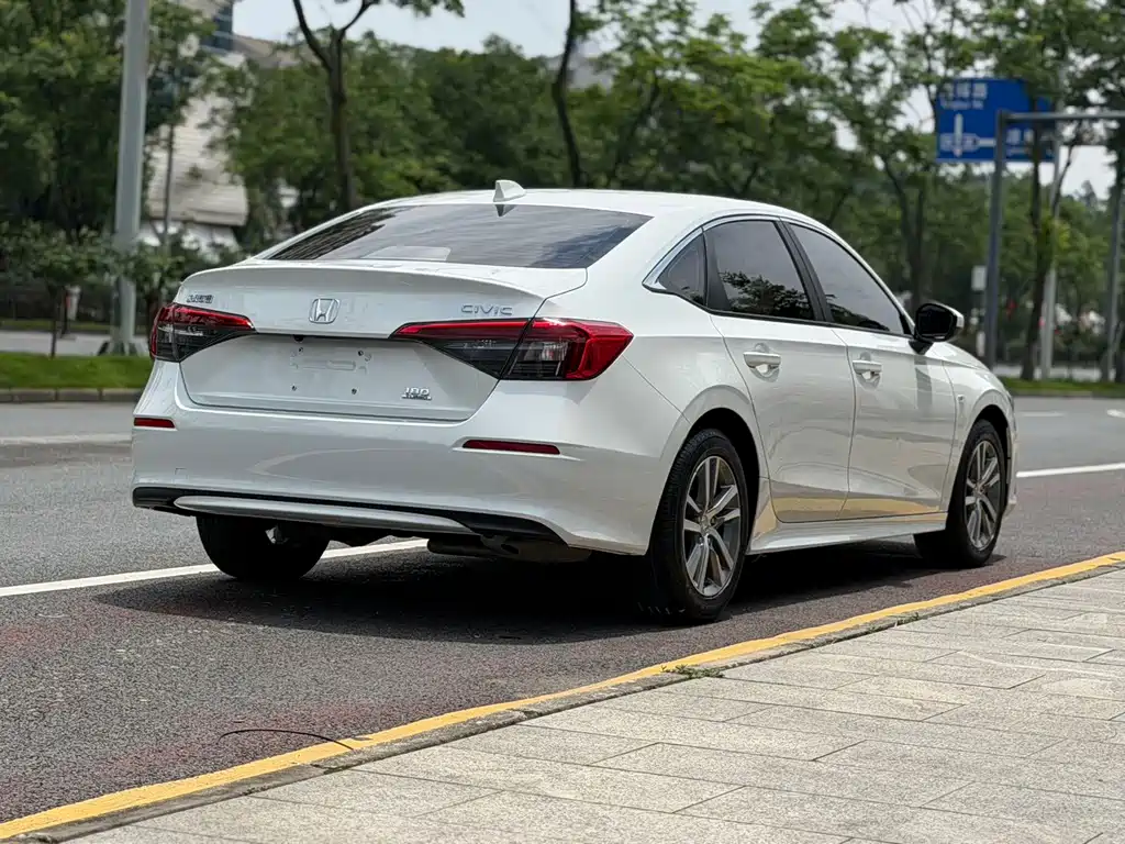 Honda Civic — миниатюра 4