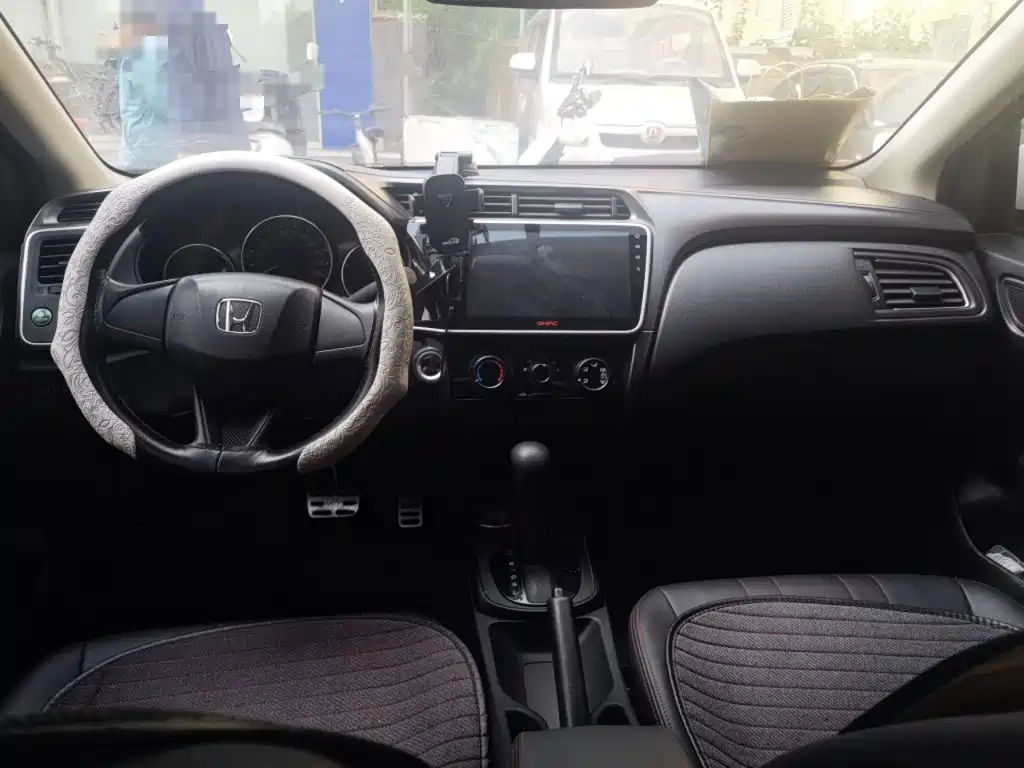 Honda City — миниатюра 10