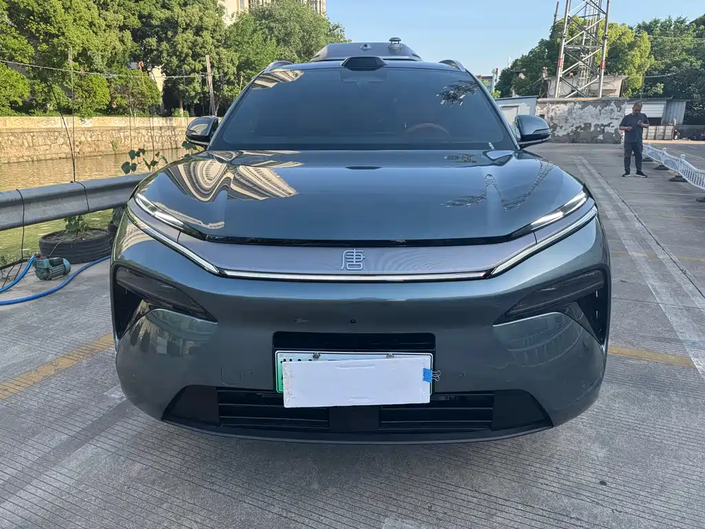 BYD Tang L L 2025 DM 175KM