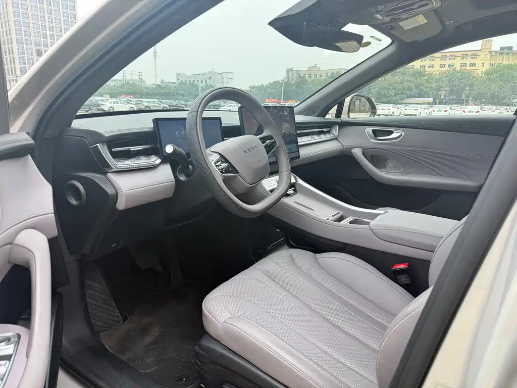 Roewe M7 DMH — миниатюра 10