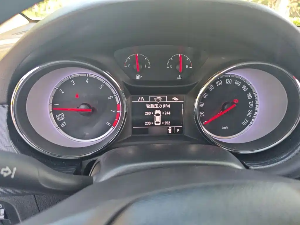 Buick Verano — миниатюра 4