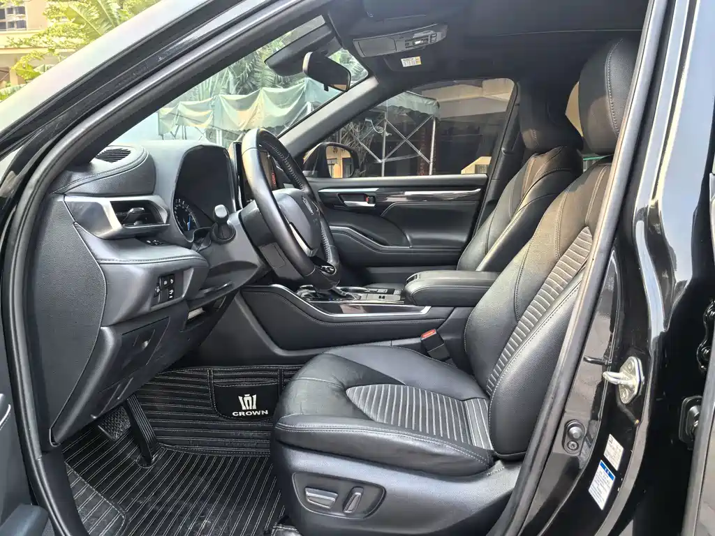 Toyota Crown Kluger — миниатюра 7