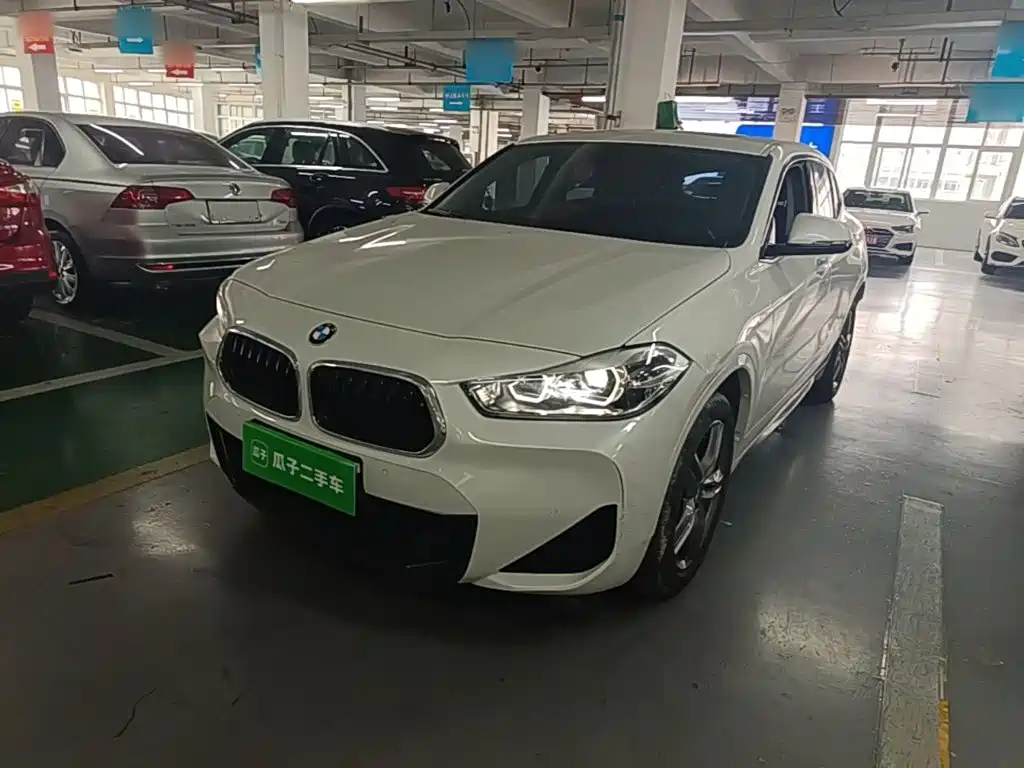 宝马X2 2021款 改款 sDrive25i M运动套装 2022
