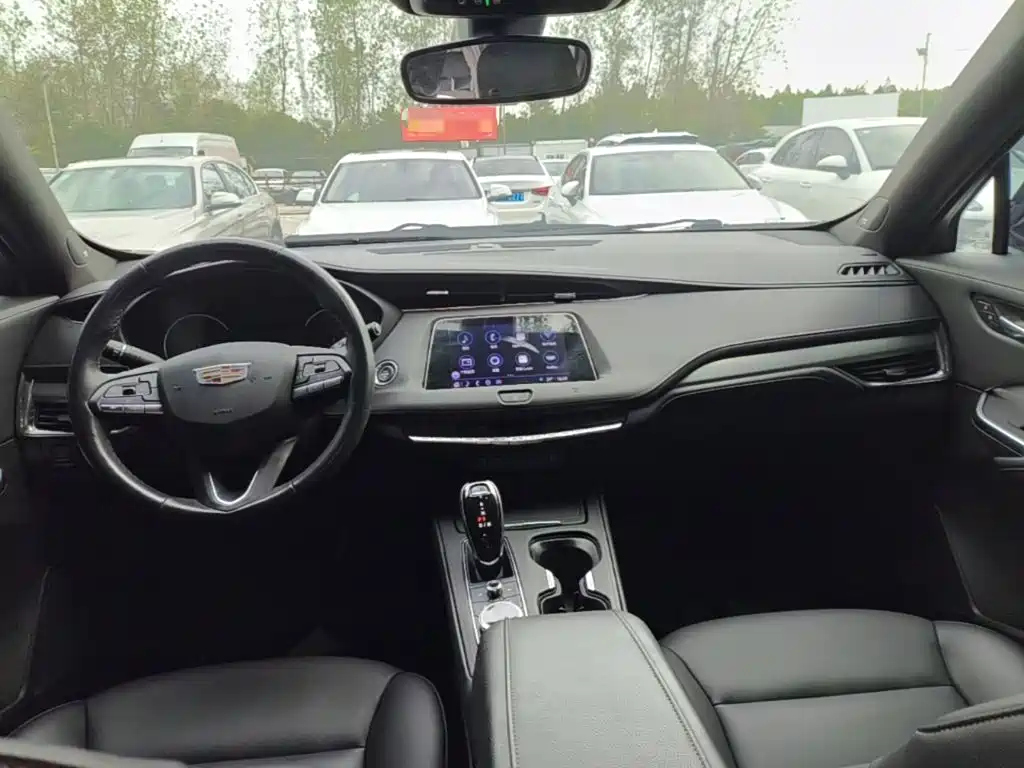 Cadillac XT4 — миниатюра 10